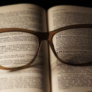 En quoi les lunettes de lecture sont-elles différentes des lunettes de vue?